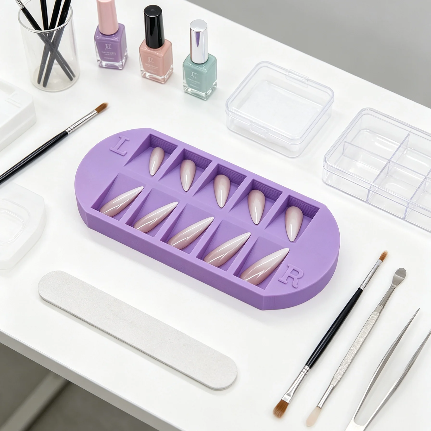 8-Grids Nail Tip Storage Tray  - огляд і ціна Nail Art Simple