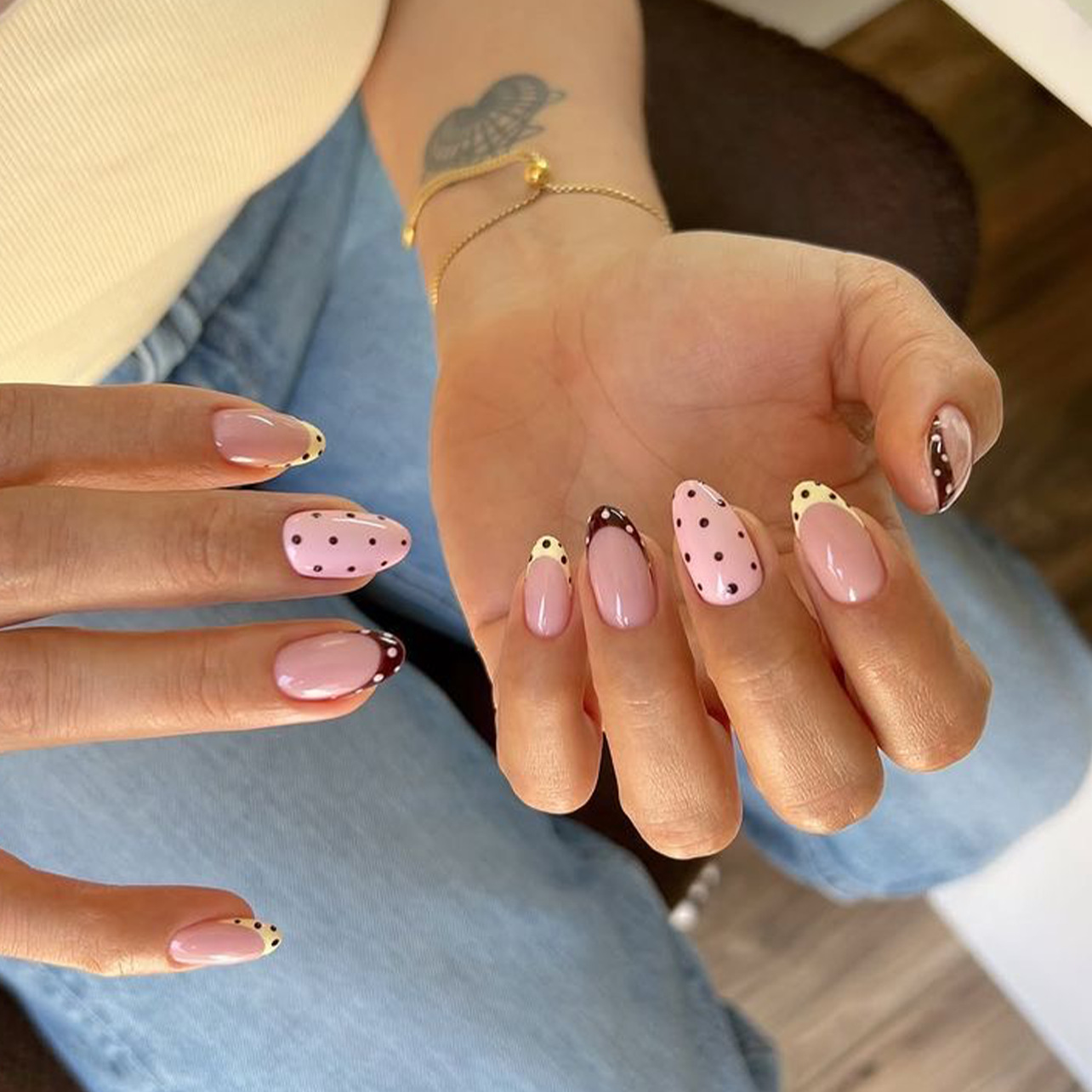 24Pcs Almond False Nails Sets  - огляд і ціна Nail Art Simple